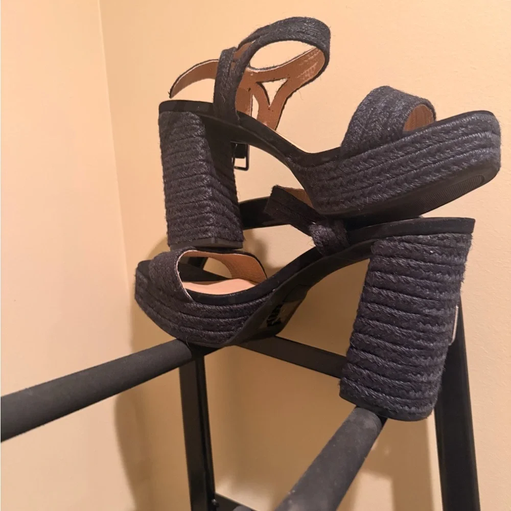 Black Jute straw woven open toe thick block heeled sandals
